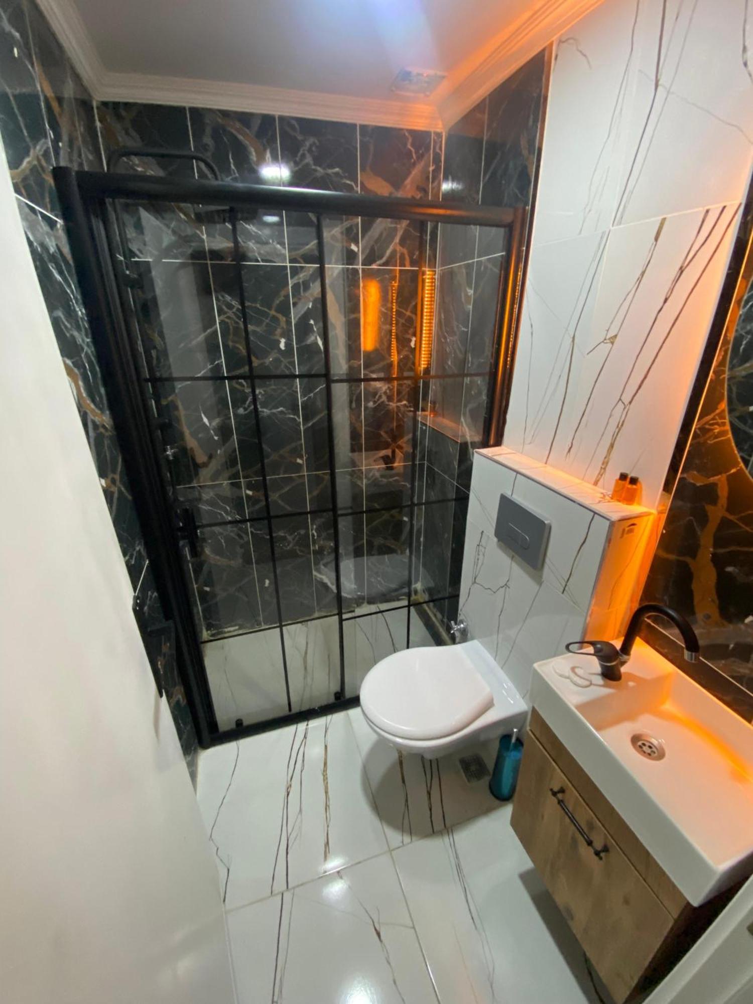 Kadikoey Viva Hotel & Suites Κωνσταντινούπολη Εξωτερικό φωτογραφία